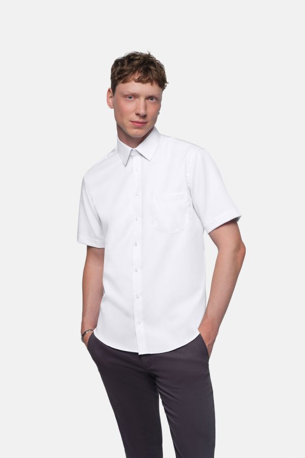 #107 - HAKRO 1/2-Arm Hemd Business Comfort