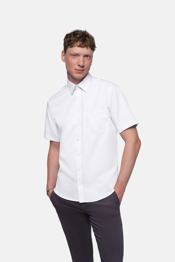 #107 - HAKRO 1/2-Arm Hemd Business Comfort